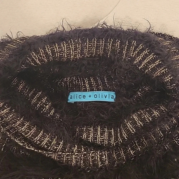 Alice & Olivia Turtleneck Black/Gold Fuzzy Sweater M - Picture 7 of 8